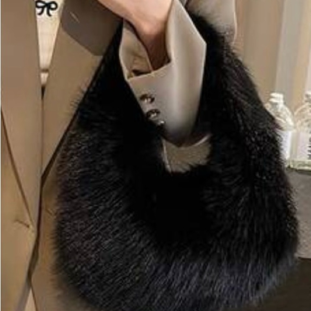 WOW*Sale-New Chic Black Faux Fur Handbag
